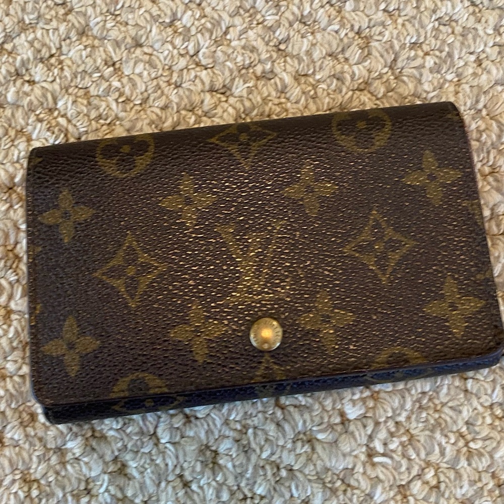 Authentic Louis Vuitton Snap Wallet
